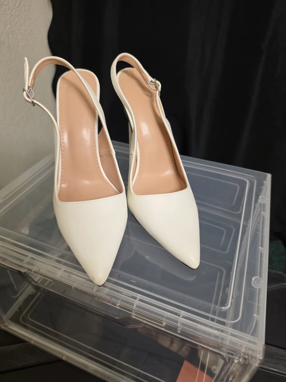 Women's White Pointed Slingback Heels